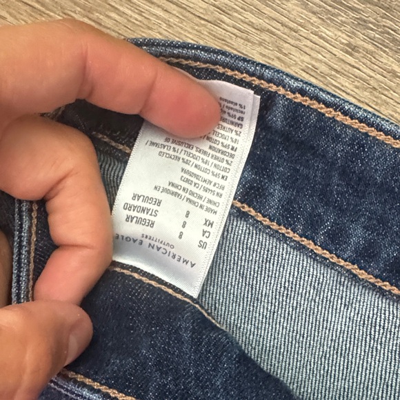 American Eagle Outfitters Women's Dark Blue Wide Jeans NWT - Picture 4 of 6